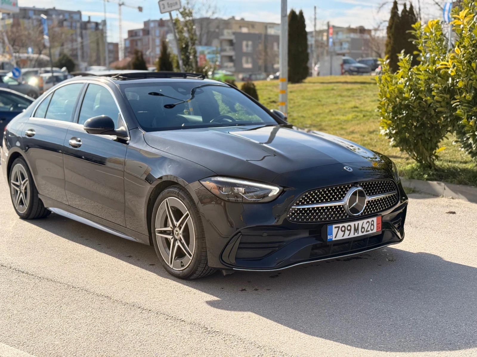 Mercedes-Benz C 300 Хедап 4х4 Дистр Панора AMG LINE 27000 km 360kam - изображение 2