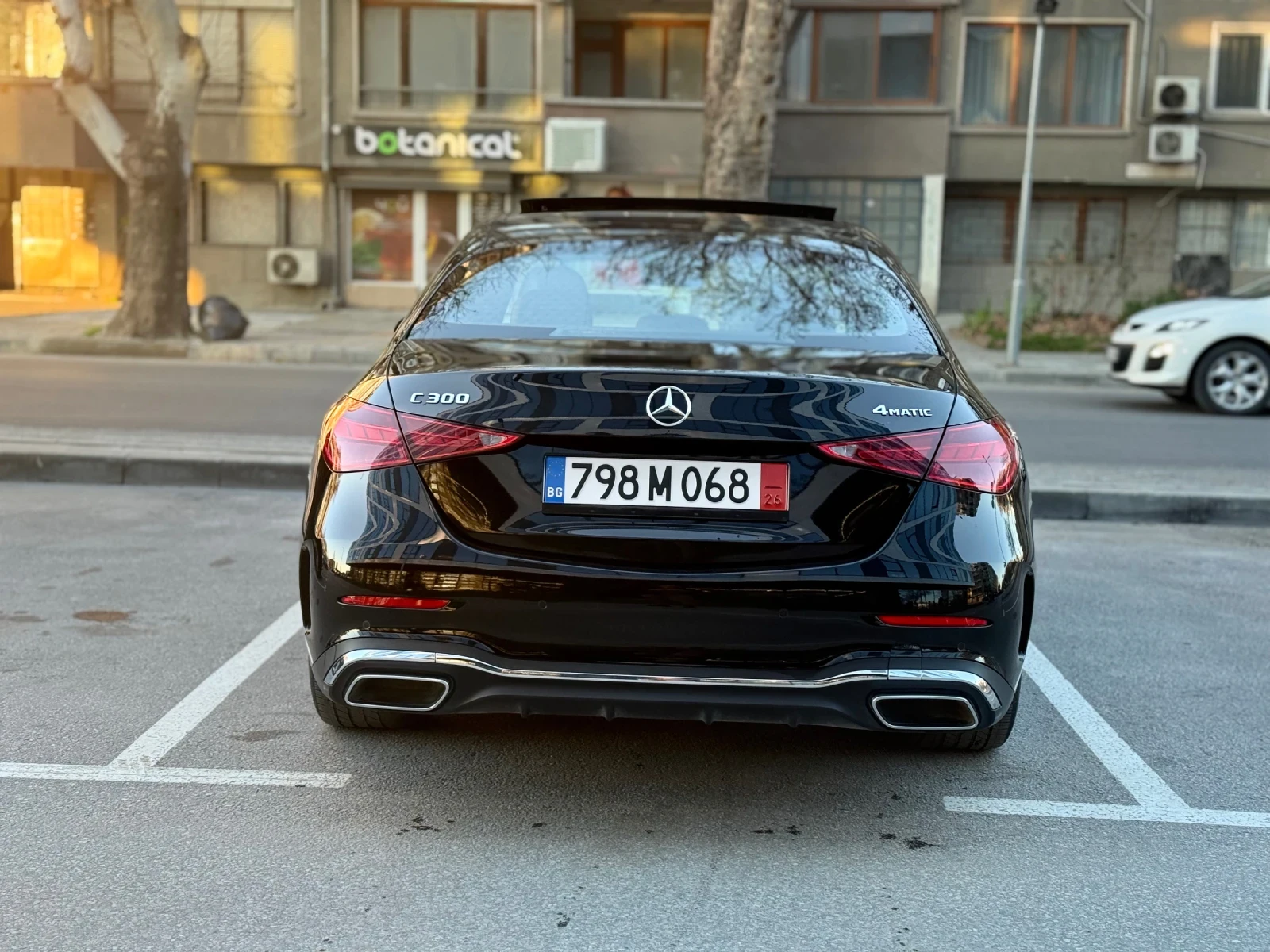 Mercedes-Benz C 300 ����� 4�4 ����� ������ AMG LINE 27000 km 360kam | Mobile.bg � ����������� 6