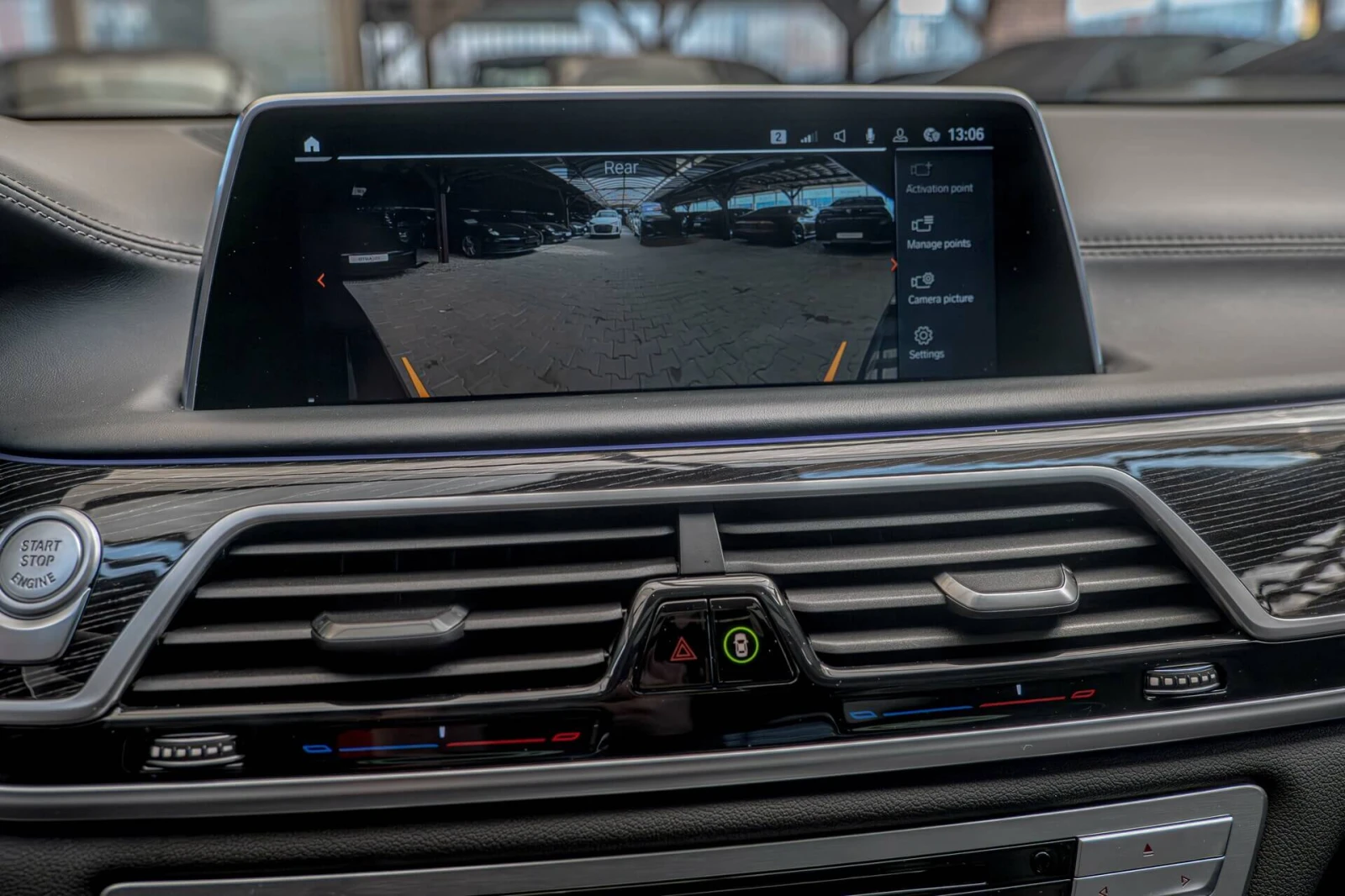 BMW 740 xDrive/M-Pack/Distronic/Laser/Harman Kardon/HuD/Ка, снимка 10 - Автомобили и джипове - 53877605