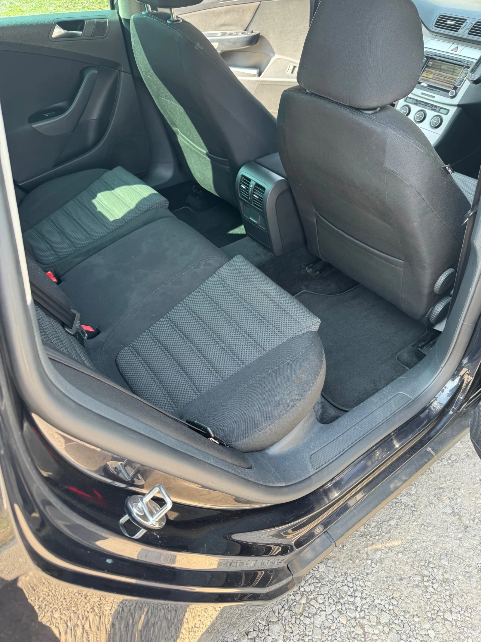 VW Passat VW Passat B6 Highline variant 2.0 TDI 170 к.с Comm, снимка 11 - Автомобили и джипове - 53943596