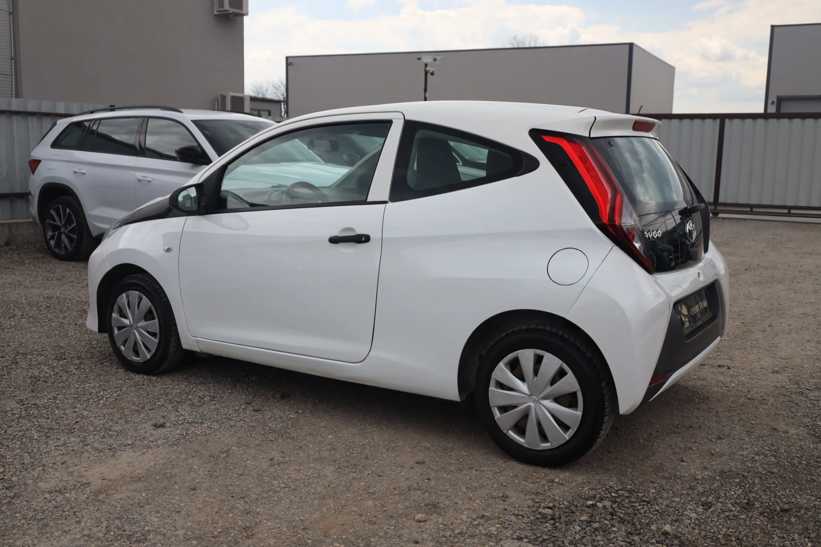 Toyota Aygo 1.0i ������� KLIMA CD MY19 Radio Weiss #iCarbg | Mobile.bg � ����������� 7