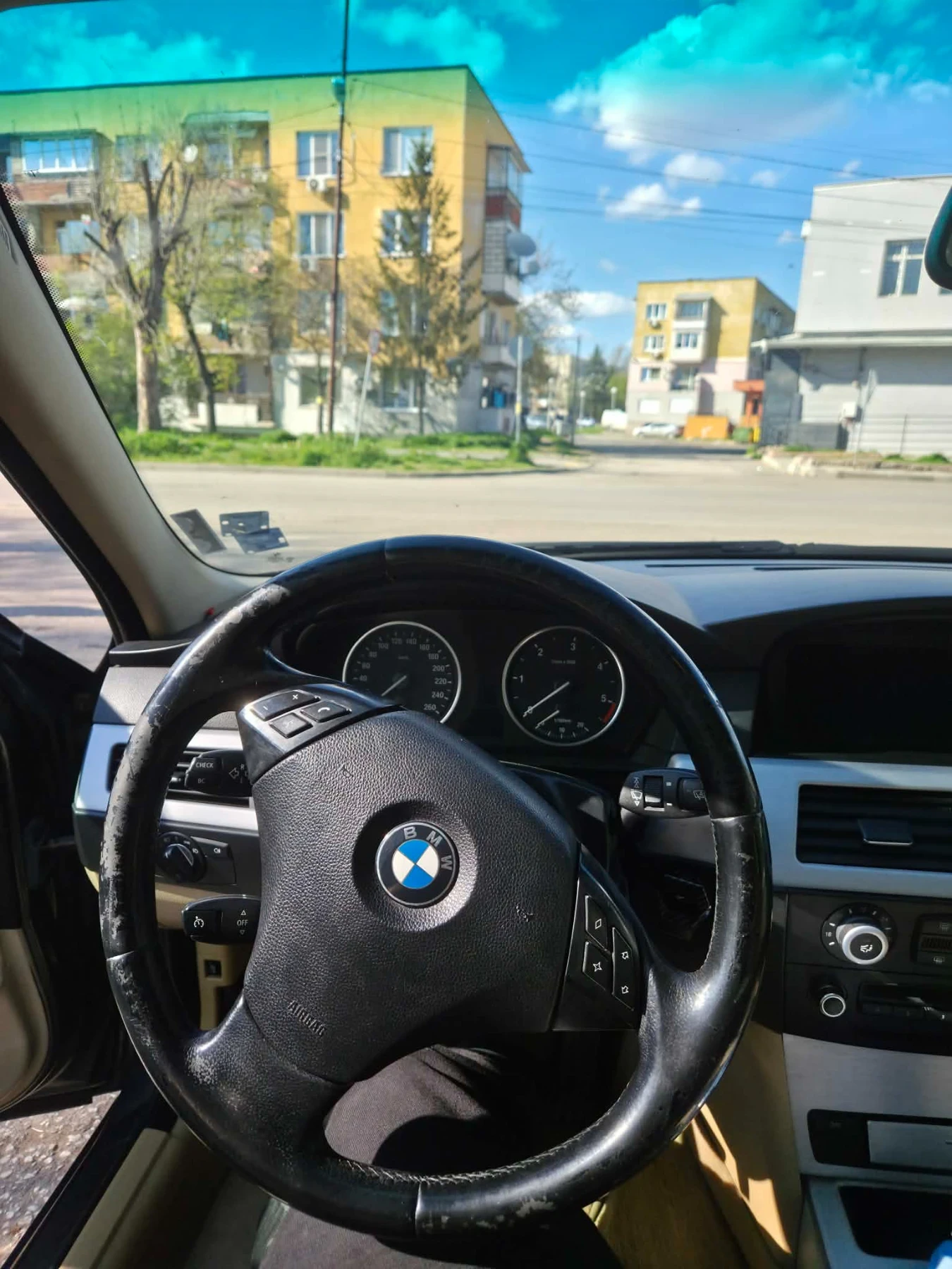 BMW 530, снимка 12 - Автомобили и джипове - 54453599