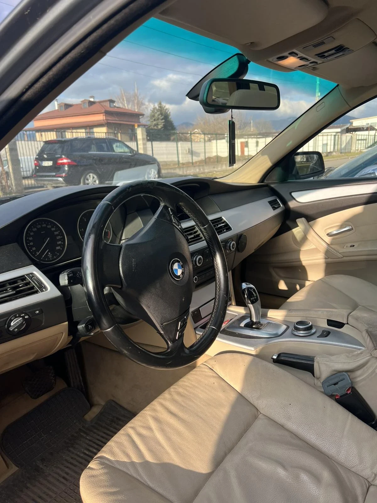 BMW 530, снимка 11 - Автомобили и джипове - 54453599