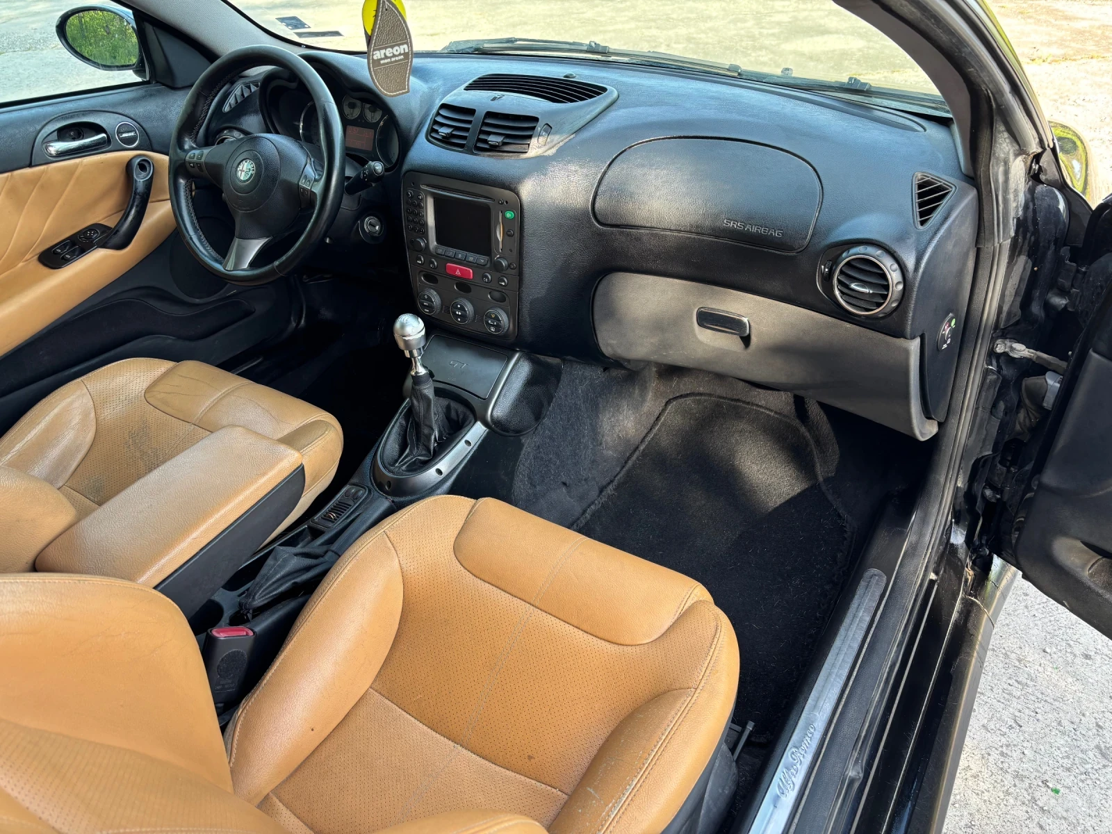 Alfa Romeo Gt 1.9, снимка 7 - Автомобили и джипове - 54481779