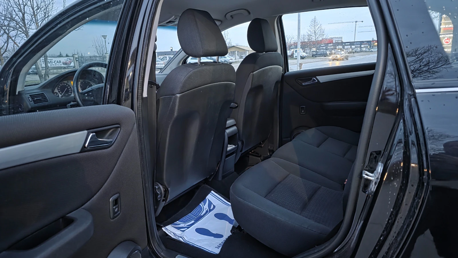 Mercedes-Benz B 150 БЕЗУПРЕЧНА , снимка 7 - Автомобили и джипове - 54568759