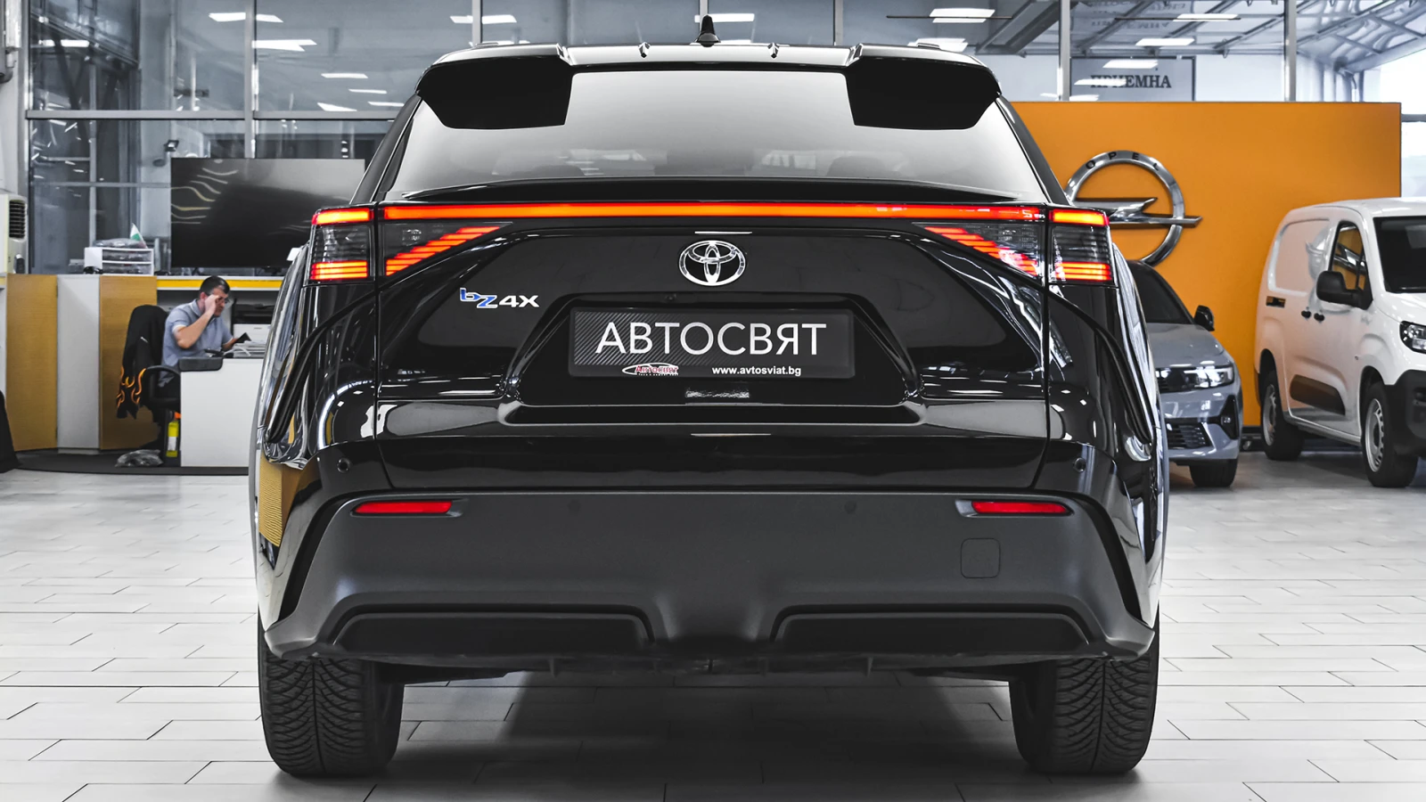 Toyota bZ4X Comfort 71.4 kWh BEV, снимка 3 - Автомобили и джипове - 54577136