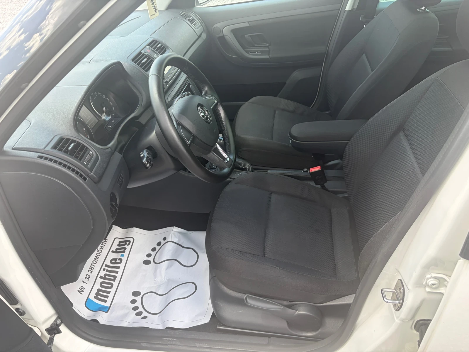 Skoda Roomster Elegance 1.2TSI-105k.c./DSG-7, Panorama, Navi./, снимка 10 - Автомобили и джипове - 54710565