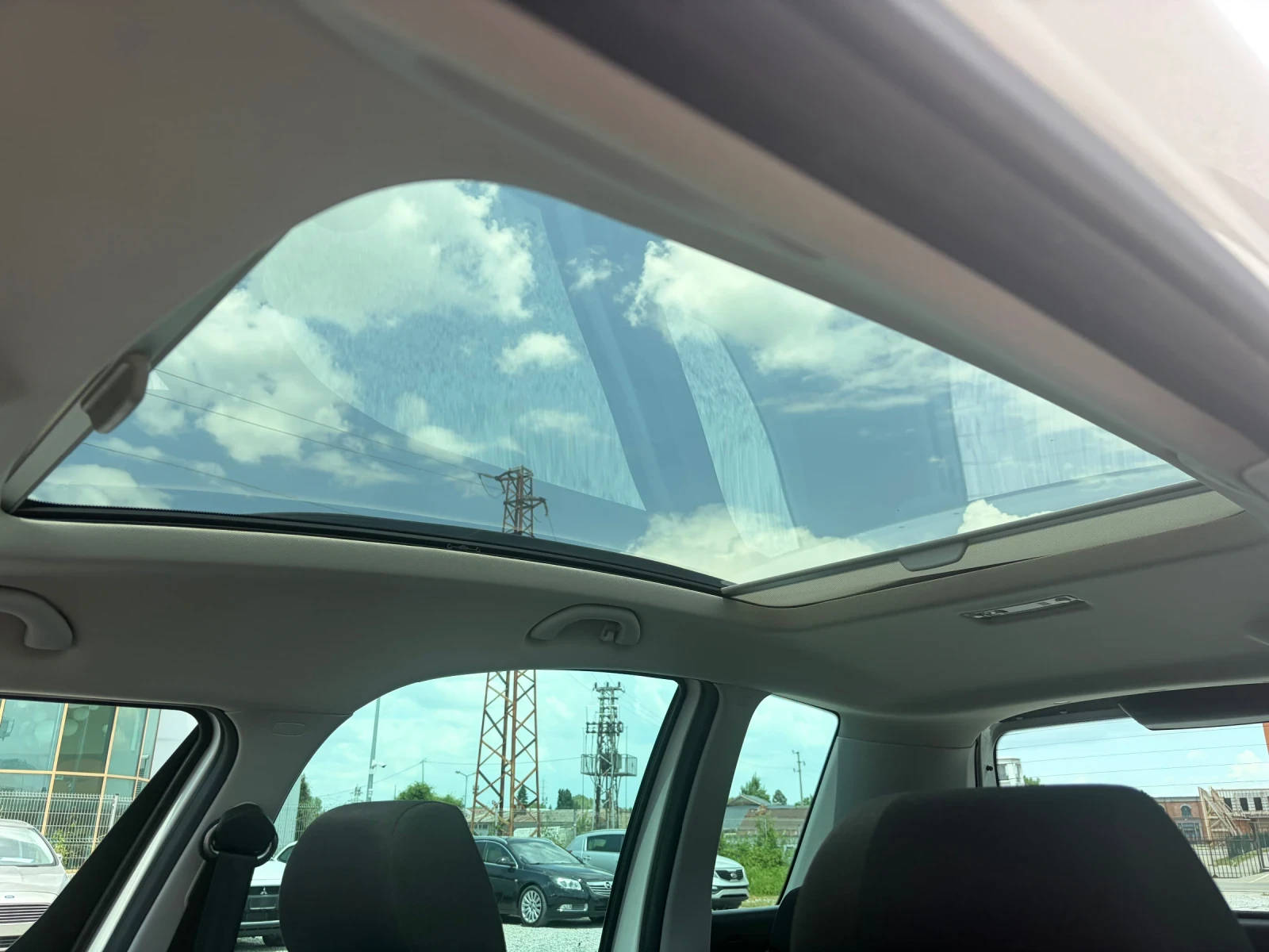 Skoda Roomster Elegance 1.2TSI-105k.c./DSG-7, Panorama, Navi./, снимка 13 - Автомобили и джипове - 54710565