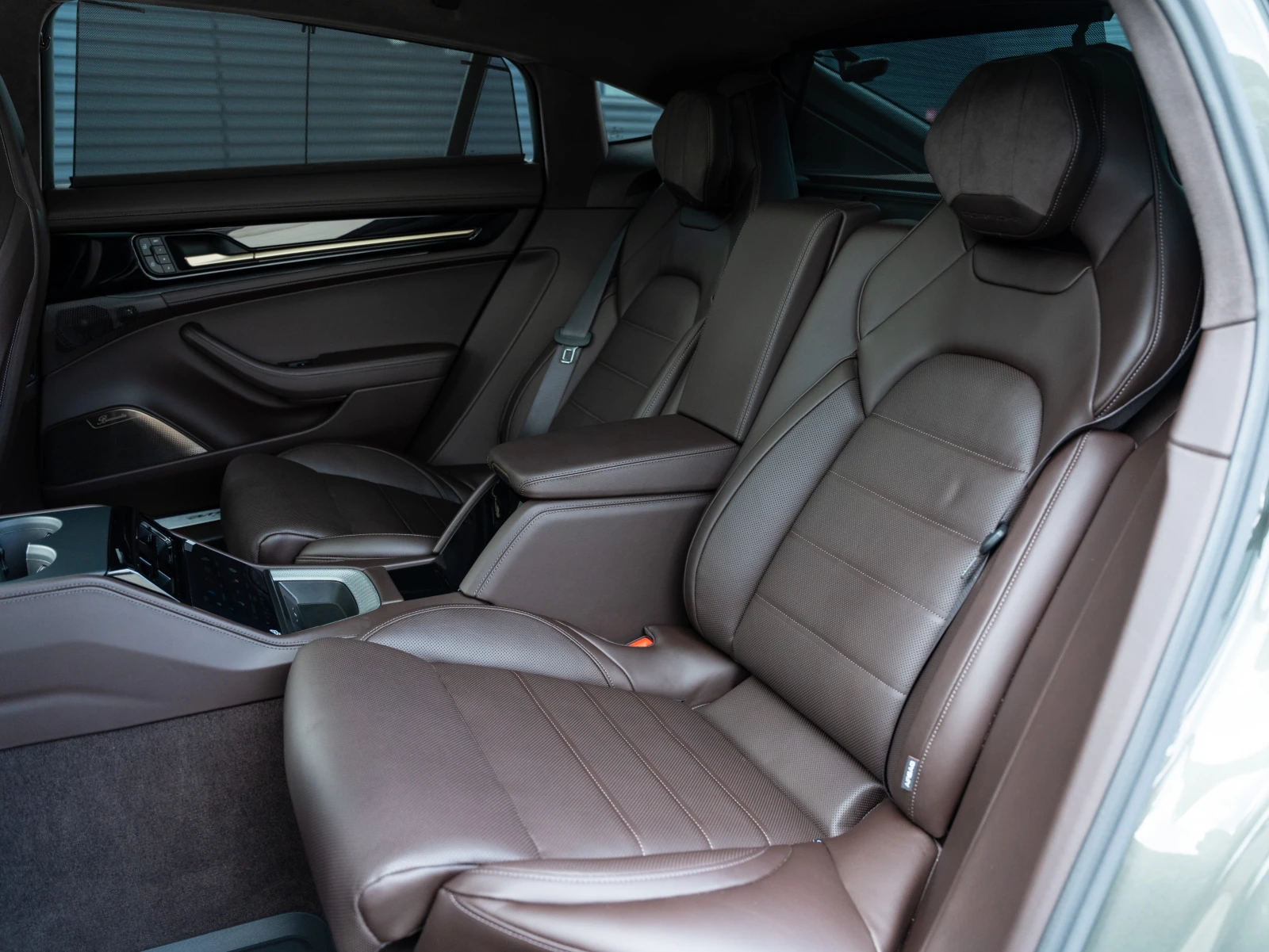 Porsche Panamera 4 E-Hybrid Executive, снимка 15 - Автомобили и джипове - 54823368