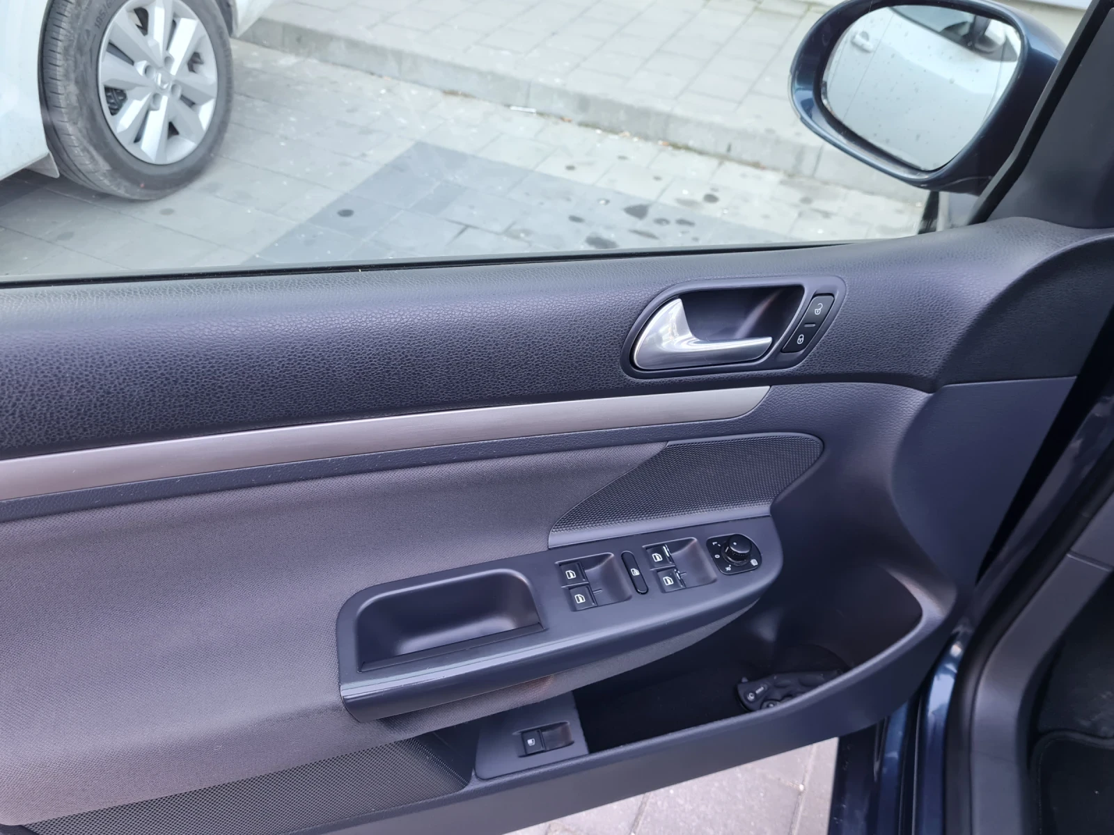 VW Golf i, снимка 12 - Автомобили и джипове - 54901143