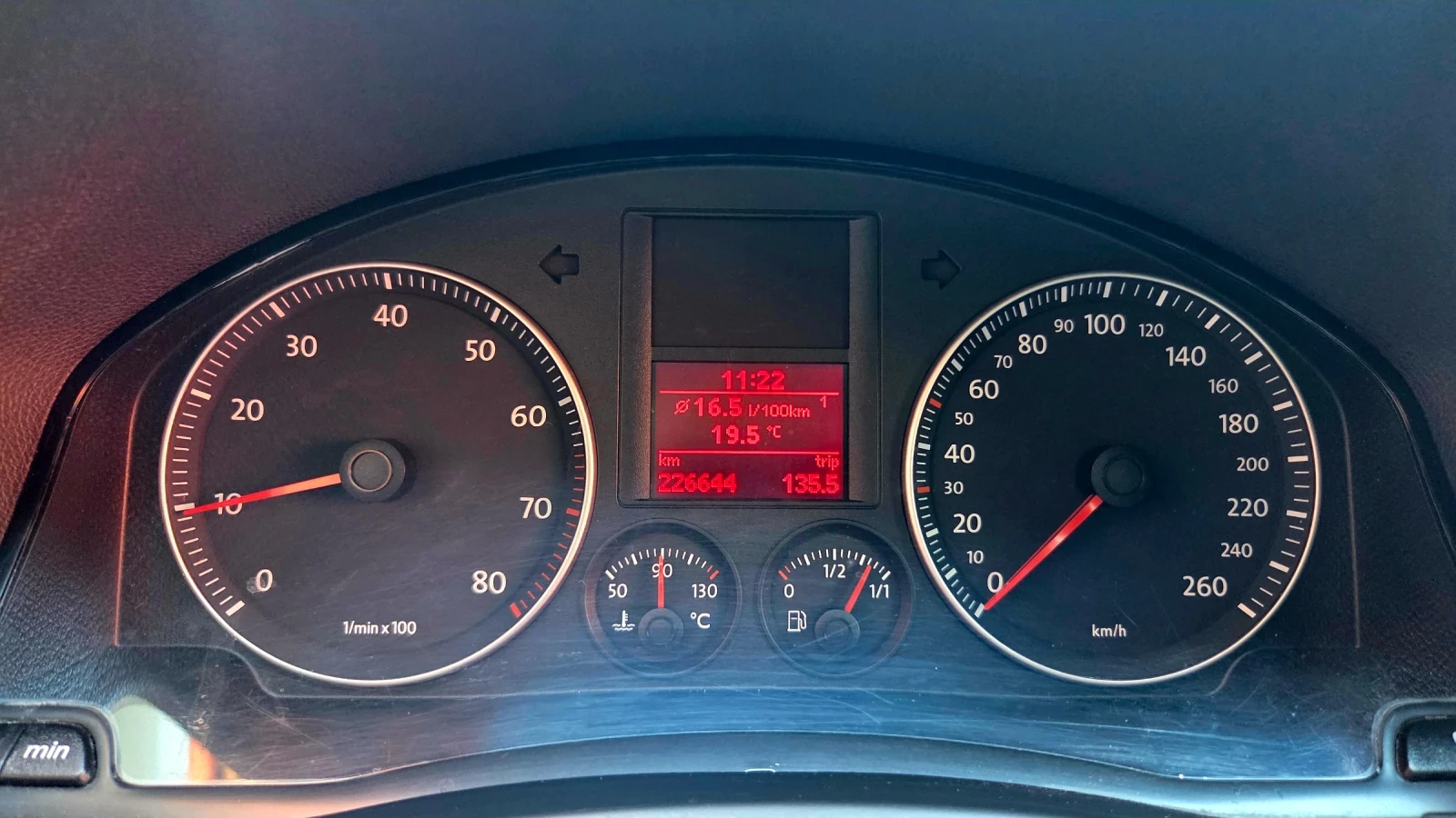 VW Golf i, снимка 11 - Автомобили и джипове - 54901143