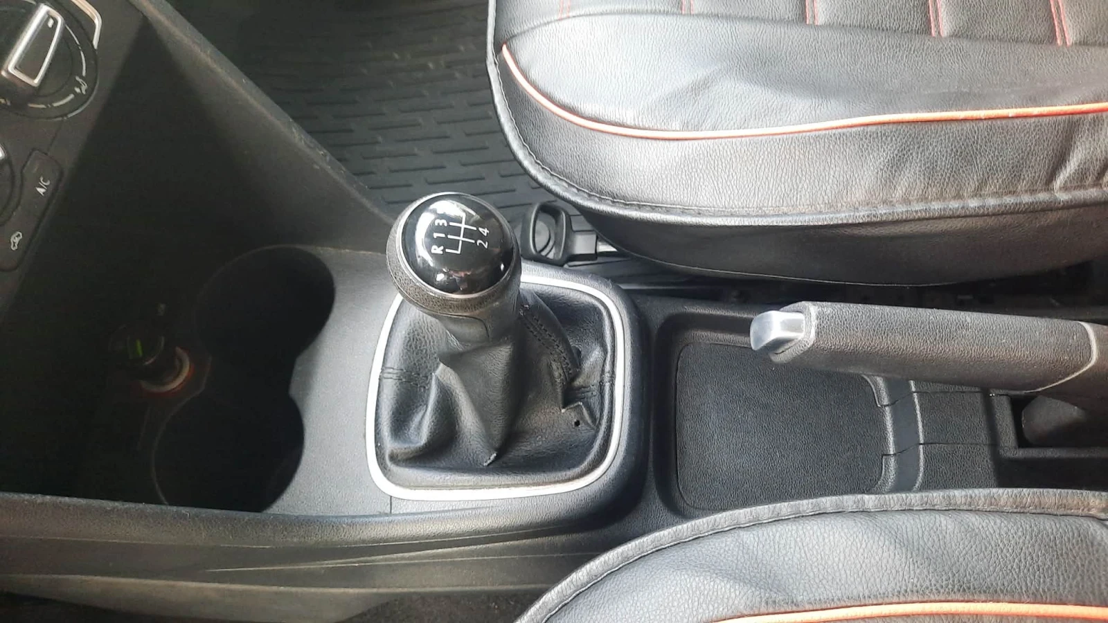 VW Polo, снимка 8 - Автомобили и джипове - 55004147
