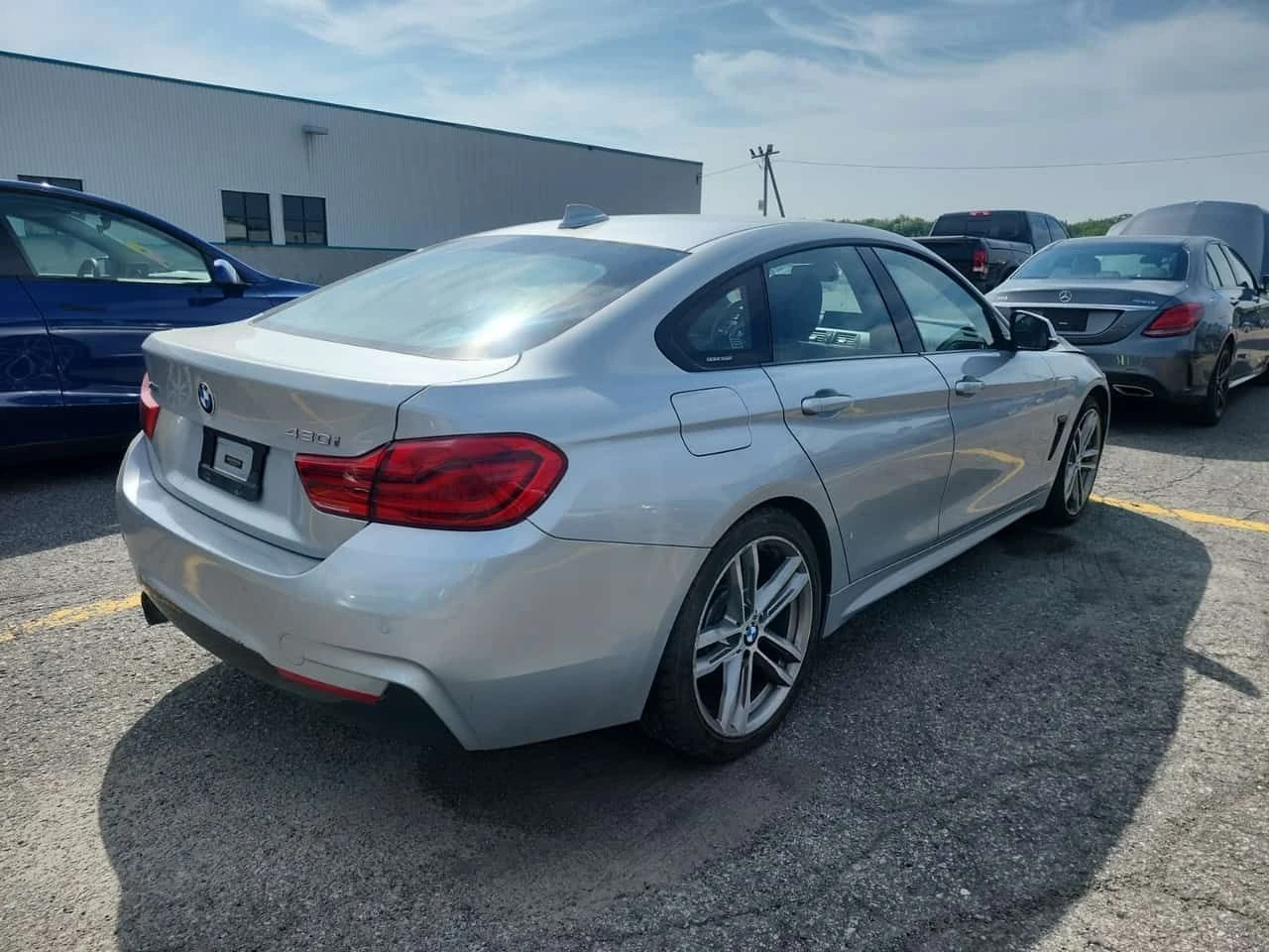 BMW 430 I XDRIVE | ЦЕНА ДО БЪЛГАРИЯ | M-PACK | ПОДГРЕВИ , снимка 3 - Автомобили и джипове - 55178264