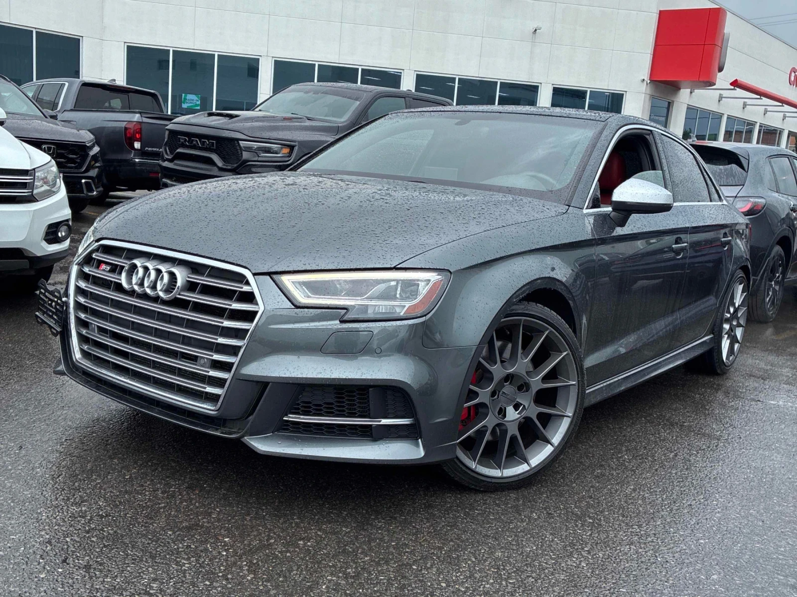 Audi S3 PROGRESSIV/ SHIBIDAH/ PODGREV/ KEYLESS/ CARFAX