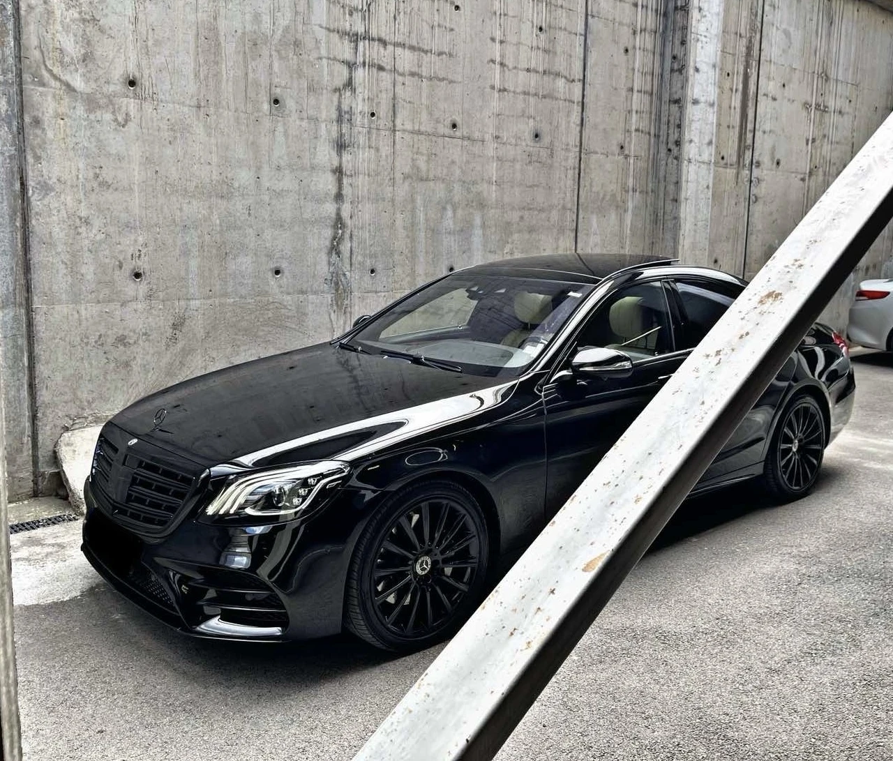 Mercedes-Benz S 560 4x4 Black , снимка 2 - Автомобили и джипове - 55804112