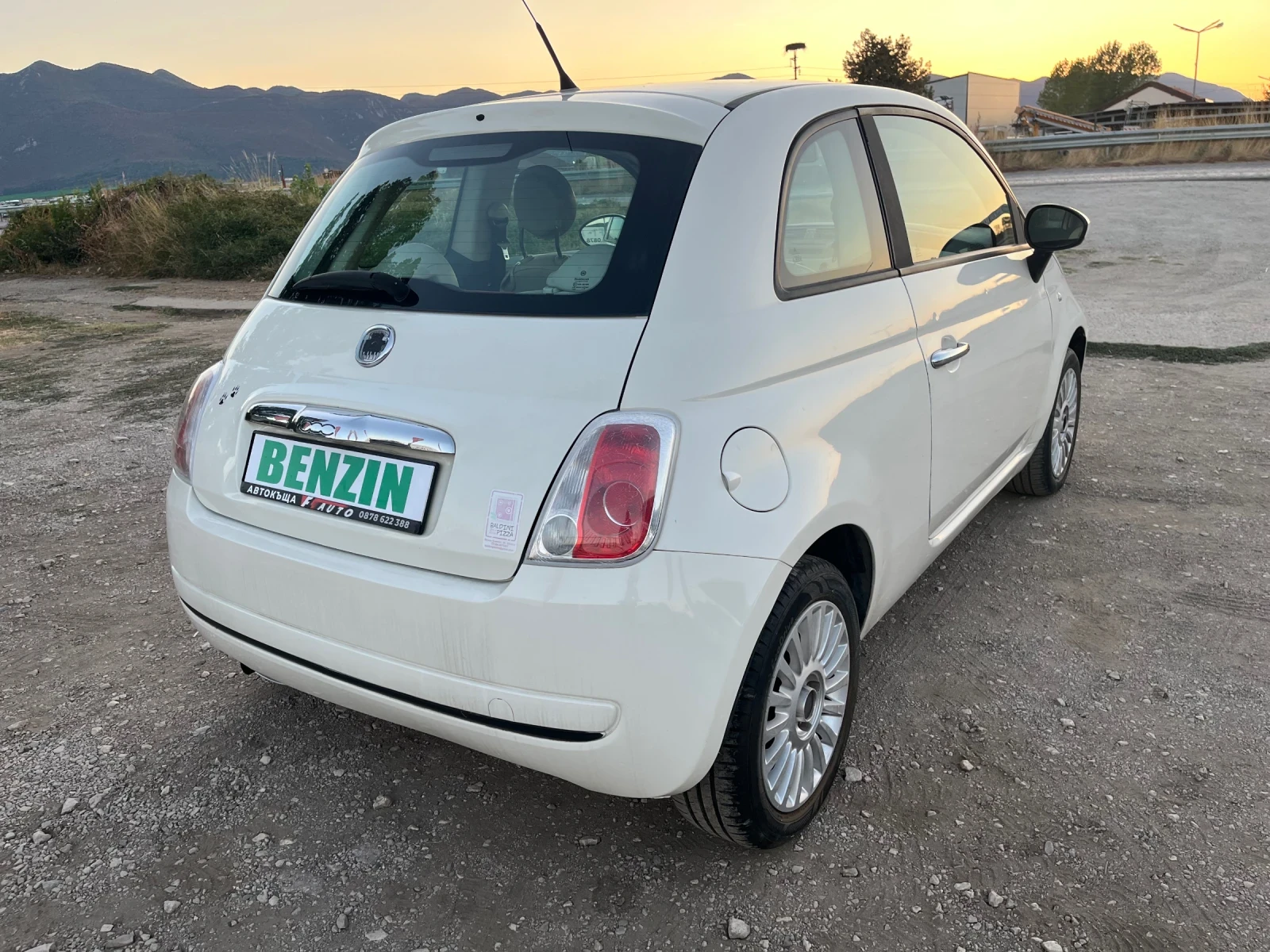 Fiat 500 1.2i-70-ITALIA, снимка 8 - Автомобили и джипове - 56123978