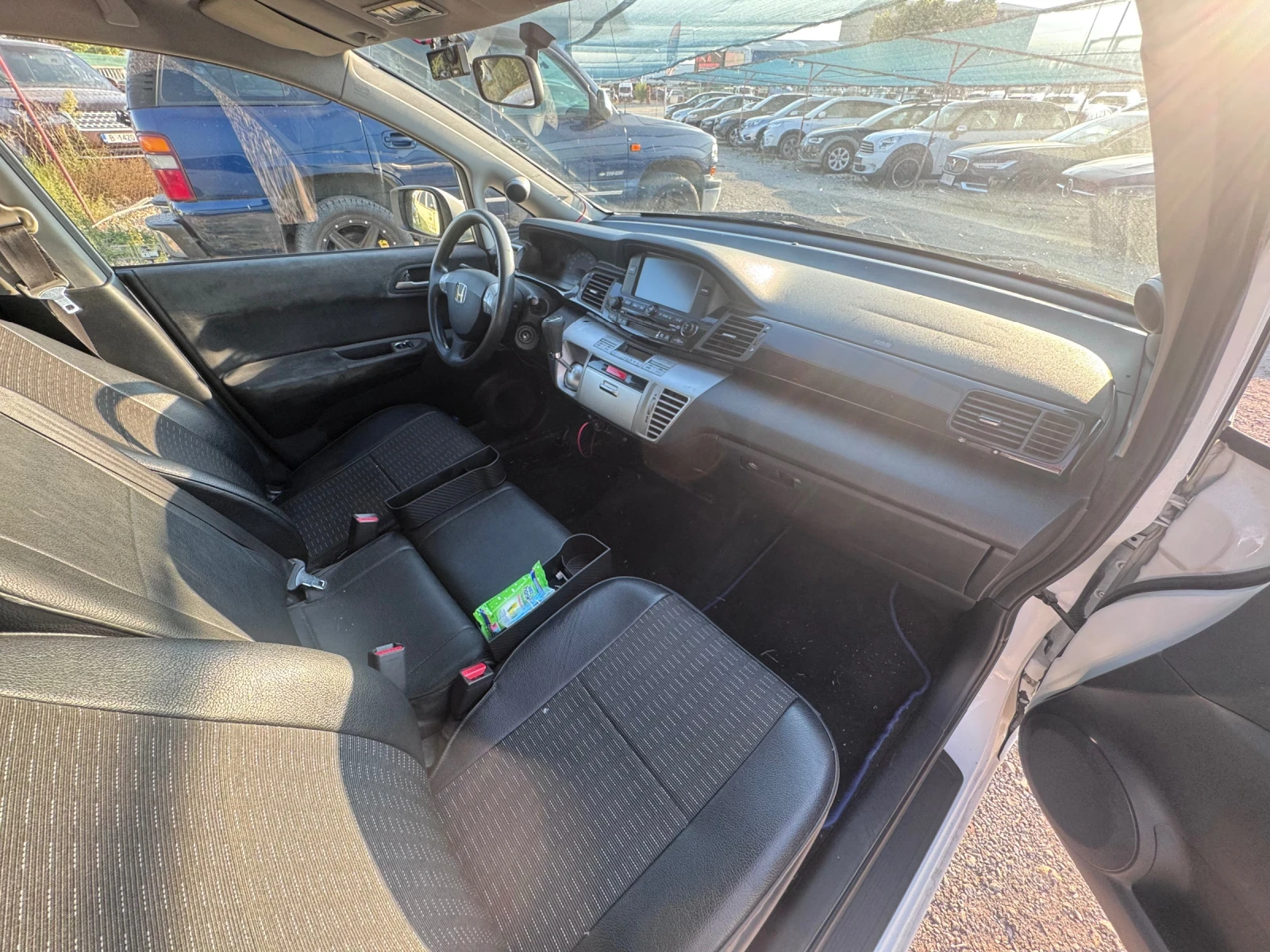 Honda Fr-v 5+ 1, снимка 13 - Автомобили и джипове - 56161981