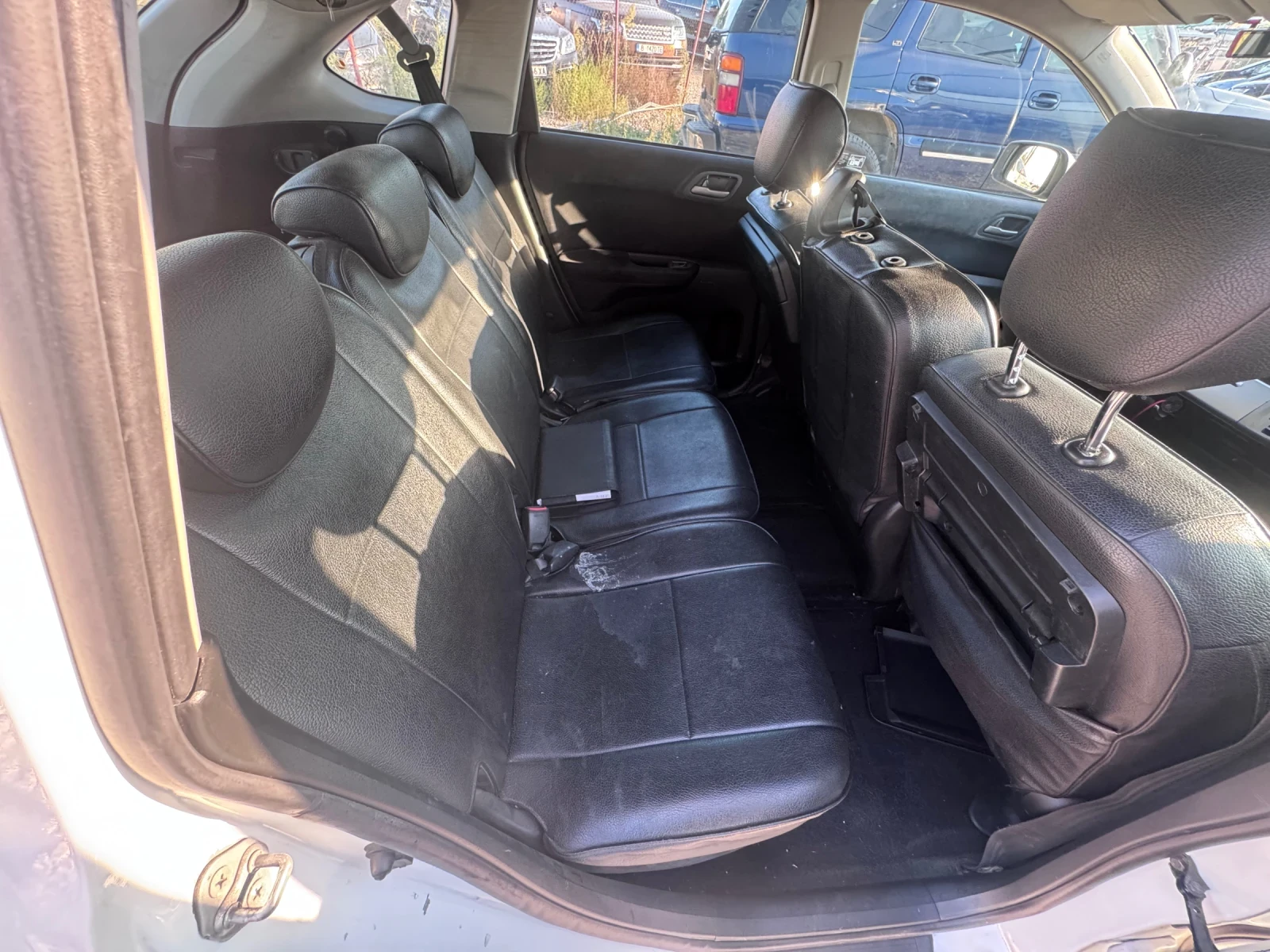 Honda Fr-v 5+ 1, снимка 12 - Автомобили и джипове - 56161981