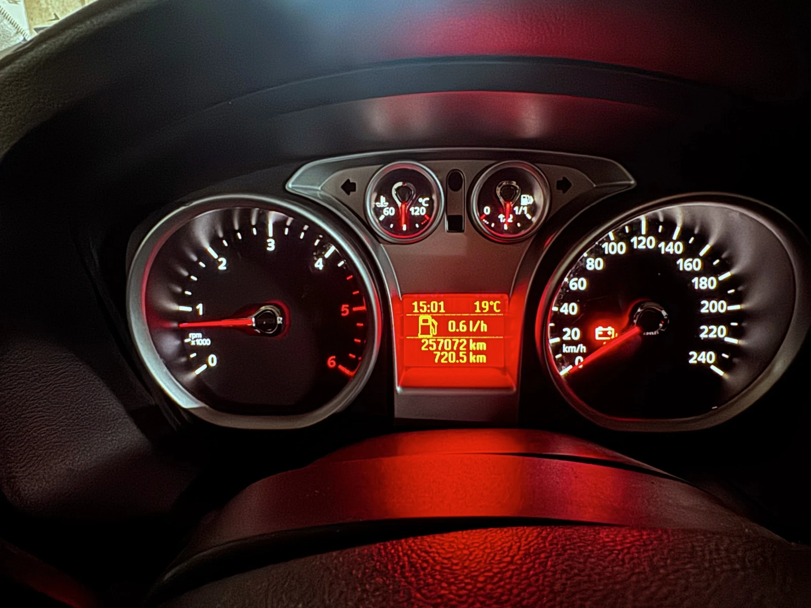 Ford Focus, снимка 9 - Автомобили и джипове - 56181536