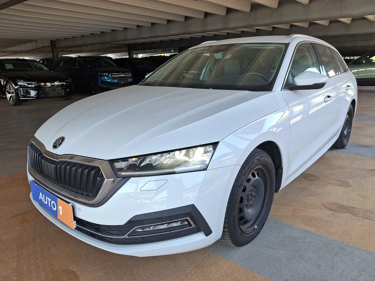 Skoda Octavia 1.5TGI  DSG 2021г.Всички Екстри Фабричен МЕТАН