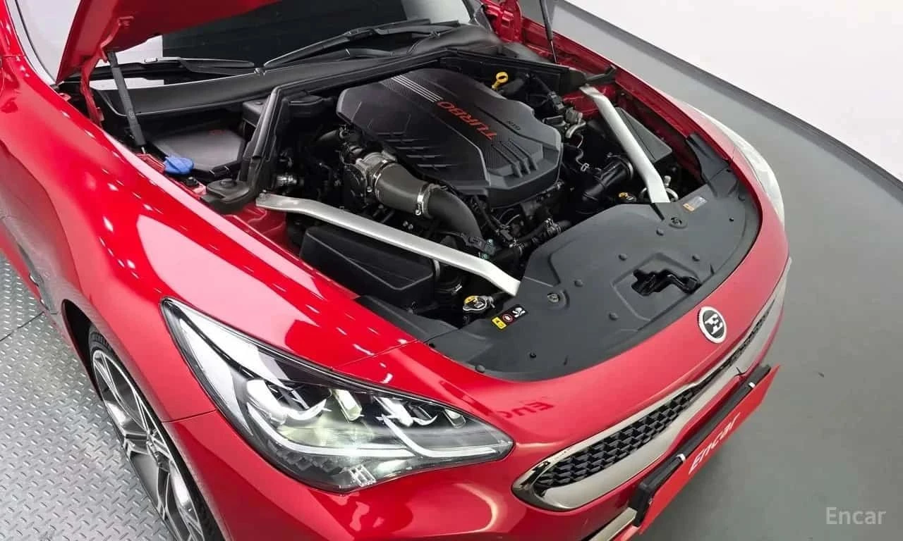 Kia Stinger, снимка 6 - Автомобили и джипове - 56686835