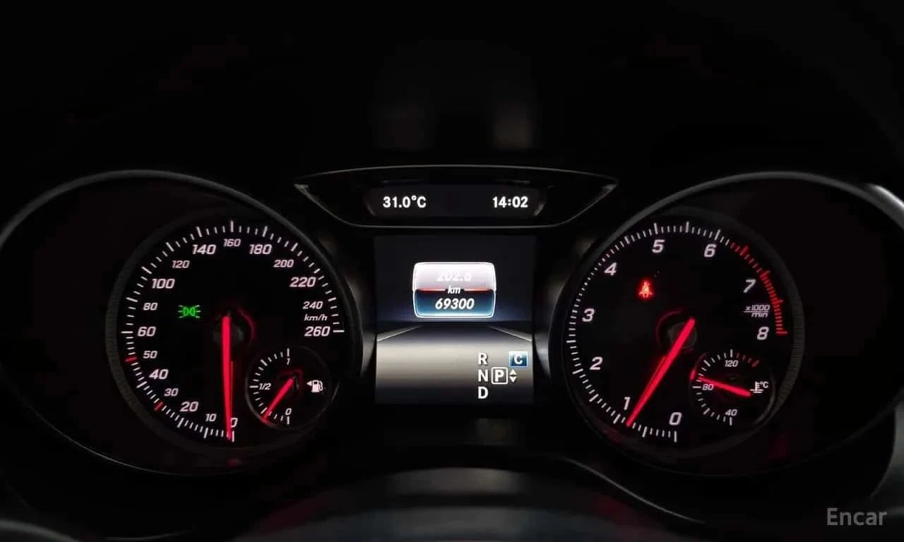 Mercedes-Benz CLA, снимка 8 - Автомобили и джипове - 56689580