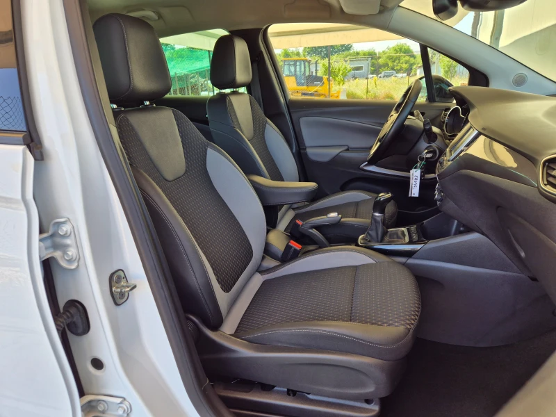Opel Crossland X 1.2i* Gaz-ingekzion* , снимка 10 - Автомобили и джипове - 50691145