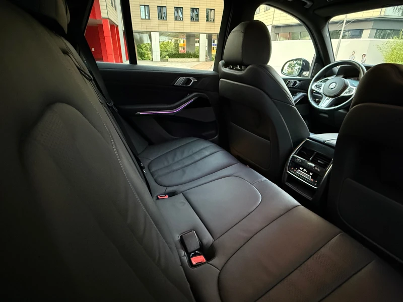 BMW X5 XDrive 3.0d, M-pack, Laser, HUD, H/K, 360* , ACC, снимка 9 - Автомобили и джипове - 52668705