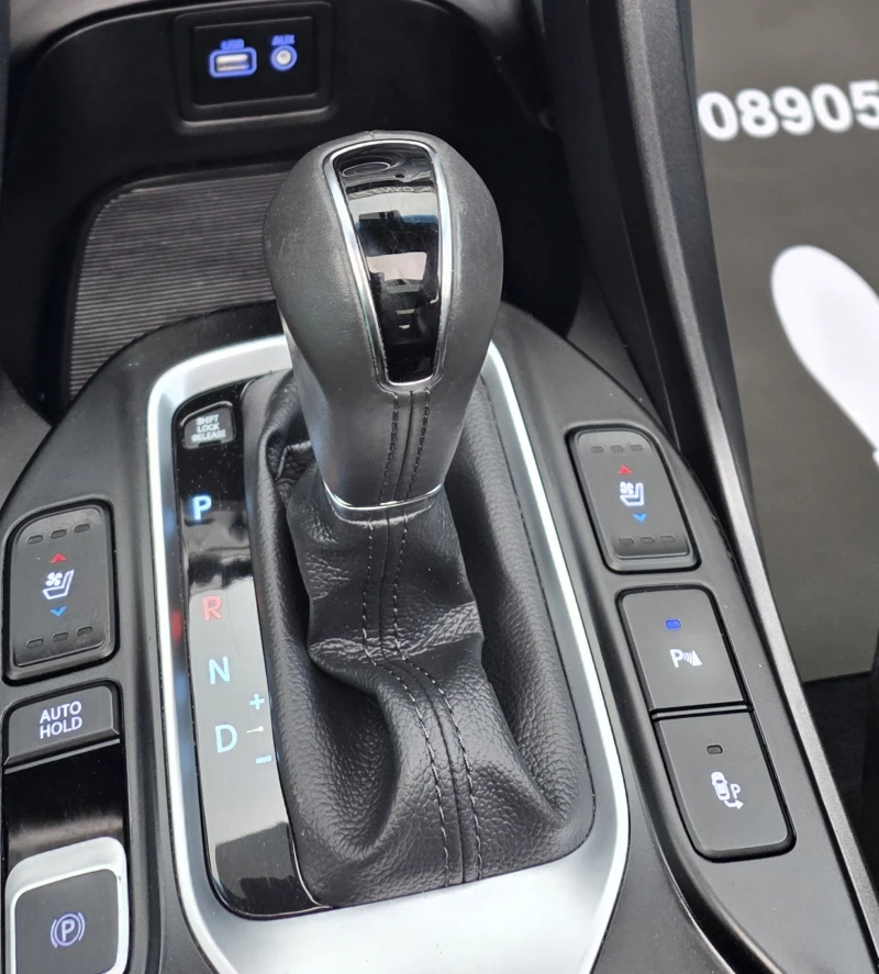 Hyundai Santa fe FACELIFT 2.2D-200к.с EURO6-4х4-АВТОМАТИК-ШВЕЙЦАРИЯ, снимка 12 - Автомобили и джипове - 53215006