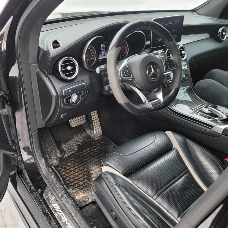 Mercedes-Benz GLC 63 AMG * S* CARFAX* 360* PANO* CARBON, снимка 5 - Автомобили и джипове - 53424887