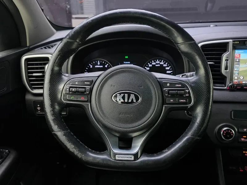 Kia Sportage 4Th Generation Diesel 1.7 2Wd Noblesse, снимка 13 - Автомобили и джипове - 55061752