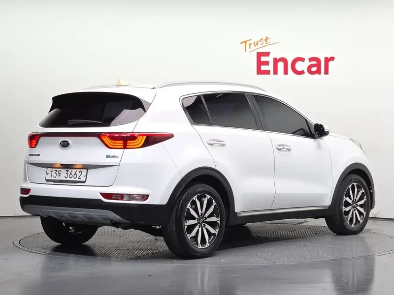 Kia Sportage 4Th Generation Diesel 1.7 2Wd Noblesse, снимка 2 - Автомобили и джипове - 55061752