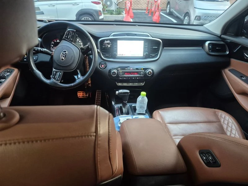 Kia Sorento Diesel 2.2 4WD, снимка 12 - Автомобили и джипове - 56225313