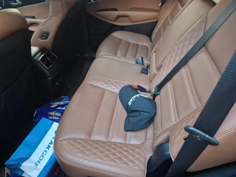 Kia Sorento Diesel 2.2 4WD, снимка 17 - Автомобили и джипове - 56225313