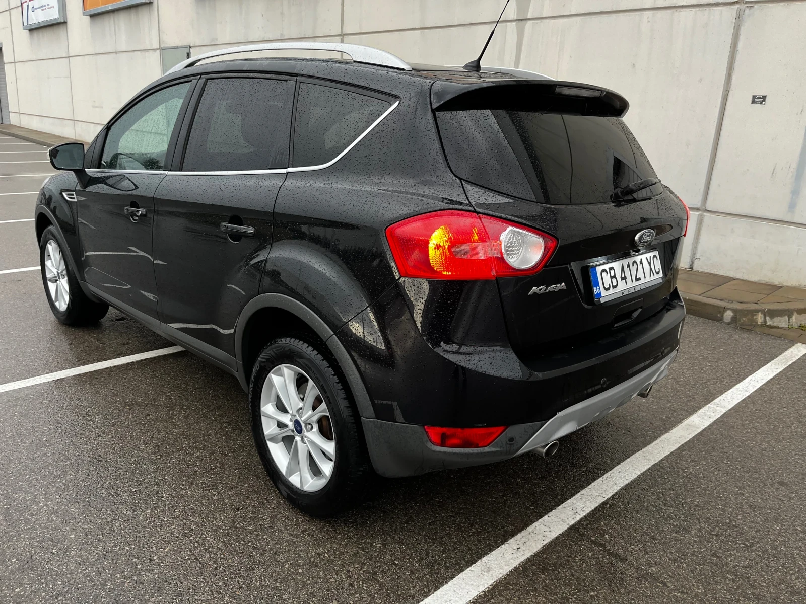 Ford Kuga  - изображение 8