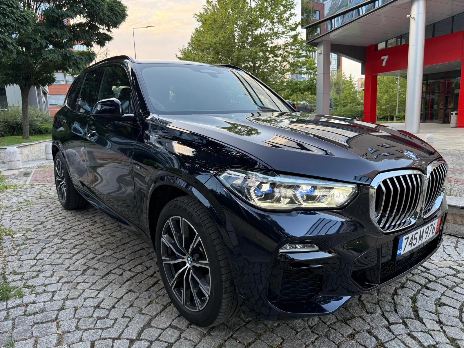 BMW X5 XDrive 3.0d, M-pack, Laser, HUD, H/K, 360* , ACC - изображение 4