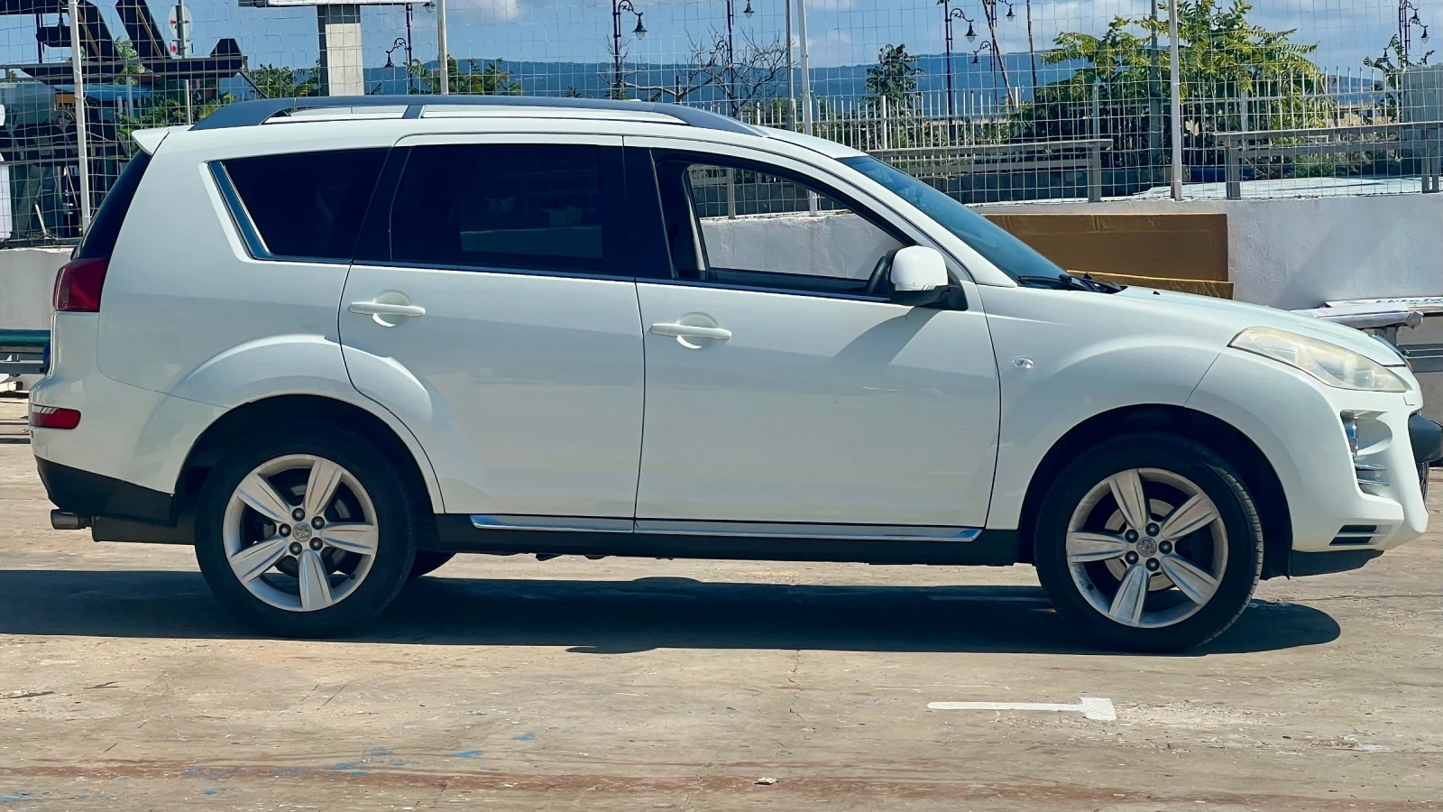 Peugeot 4007 2.2Hdi - изображение 3