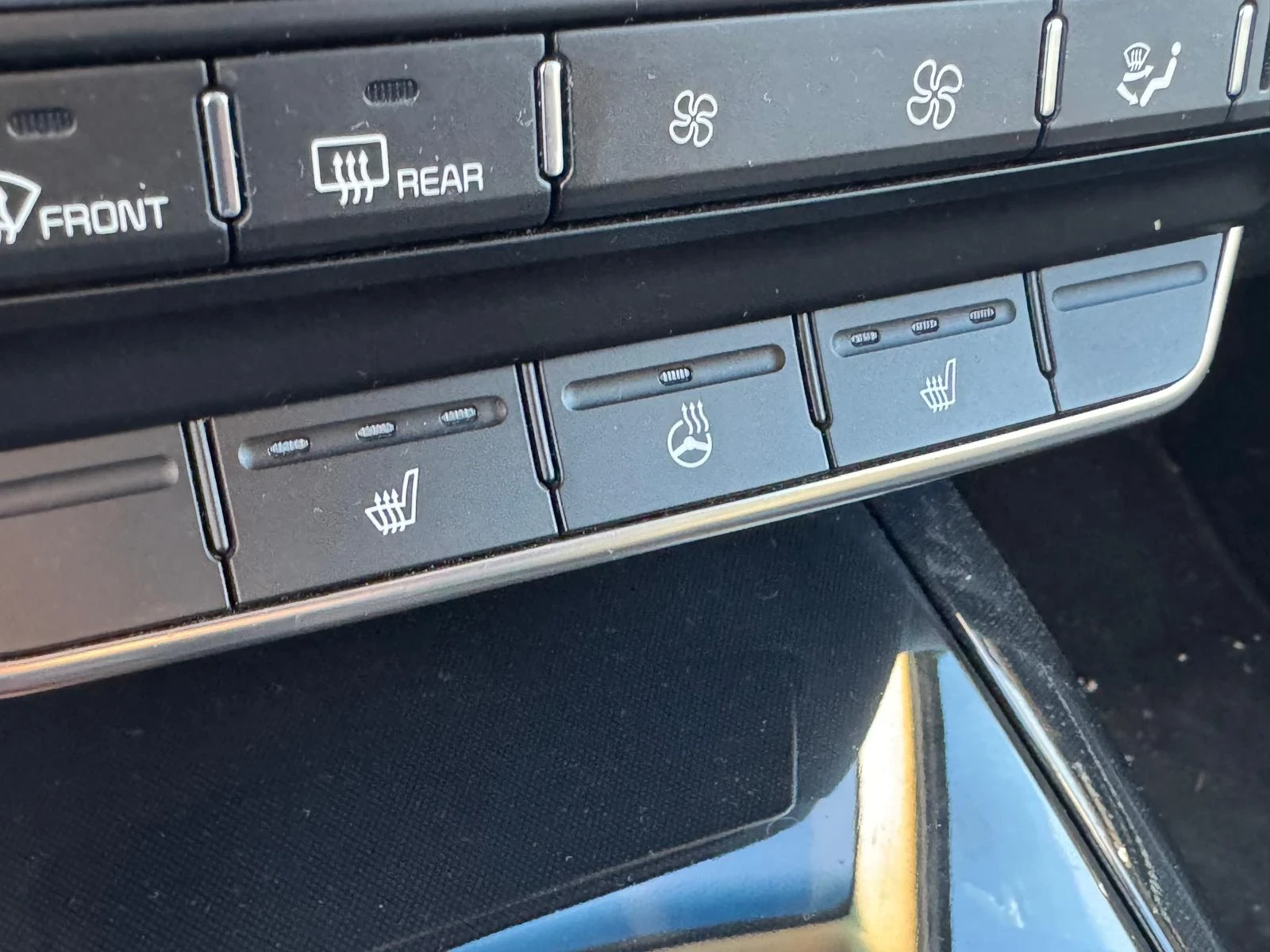 Kia Sorento 46142км* ПАНОРАМА* КОЖА* ПОДГРЕВ* 6+ 1м* 2.2019г - изображение 4