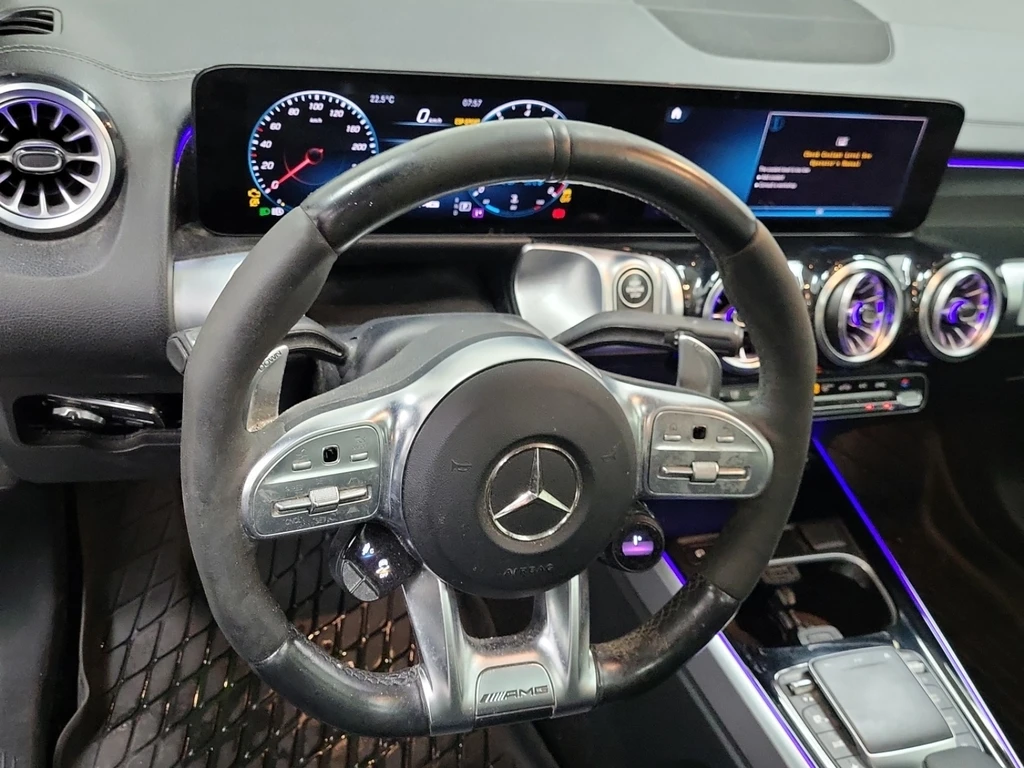 Mercedes-Benz GLB AMG GLB 35 | AWD | CLEAN CARFAX | BURMESTER | AMBI - изображение 2