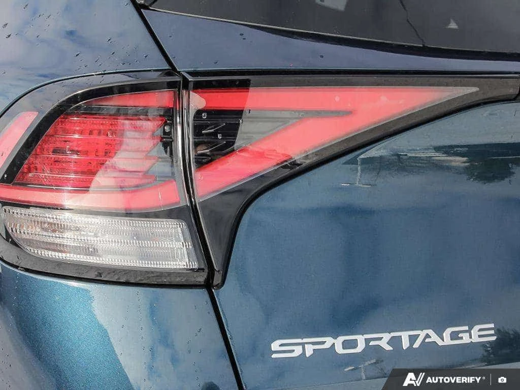 Kia Sportage * LX * ПАНОРАМА* ПОДГРЕВИ* CARPLAY* ФИКСИРАНА ЦЕНА, снимка 14 - Автомобили и джипове - 53827529