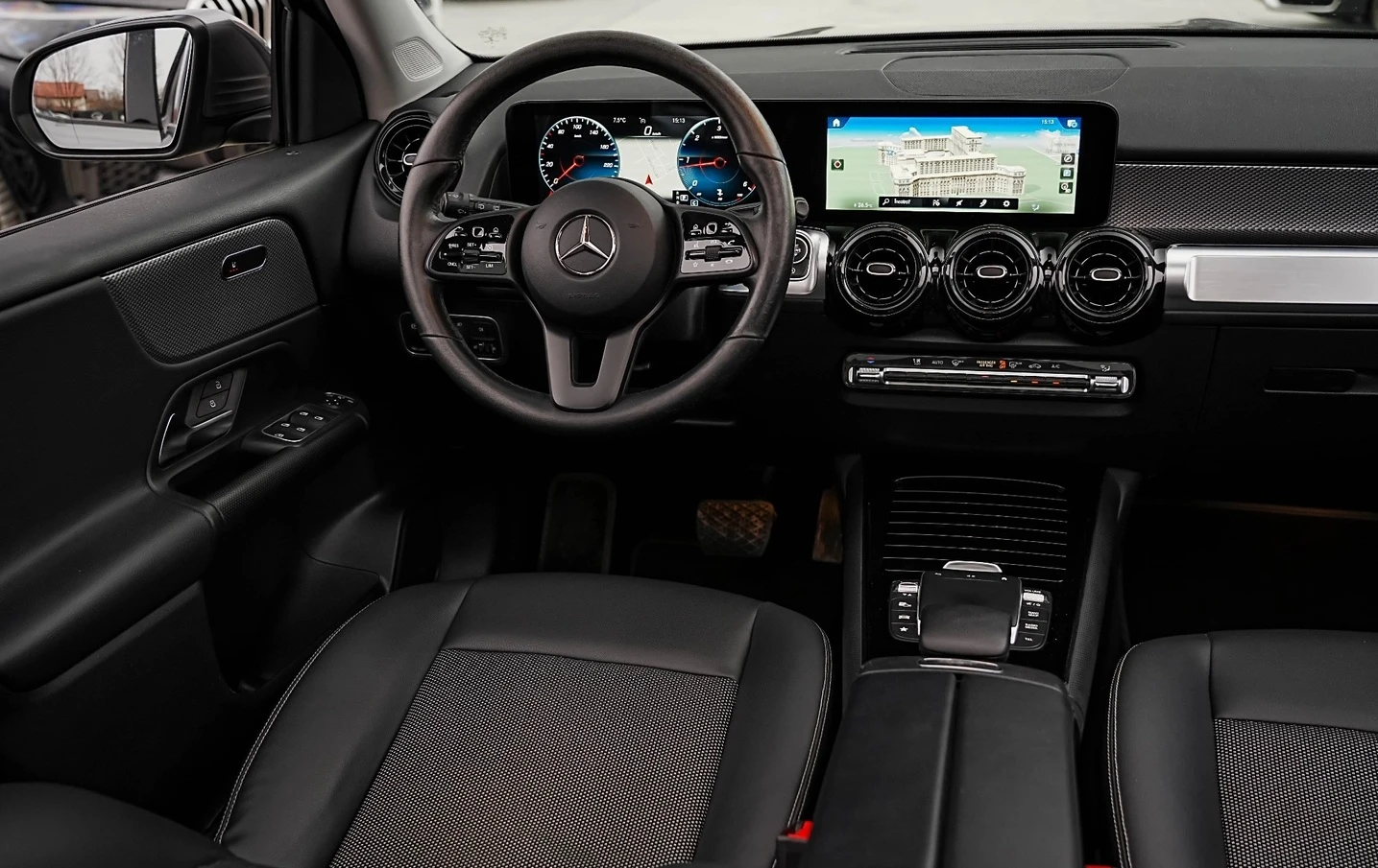 Mercedes-Benz GLB 180d, снимка 5 - Автомобили и джипове - 54023746