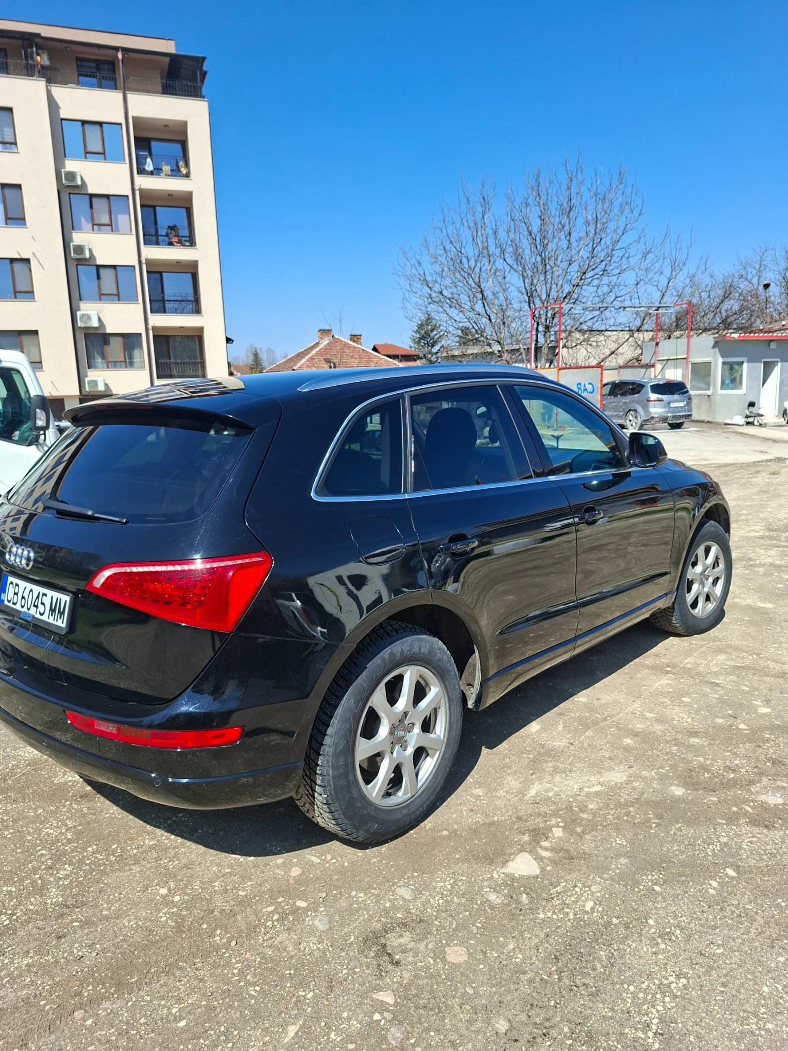 Audi Q5 2.0 дизел 170 кс 4?4, снимка 6 - Автомобили и джипове - 54150987