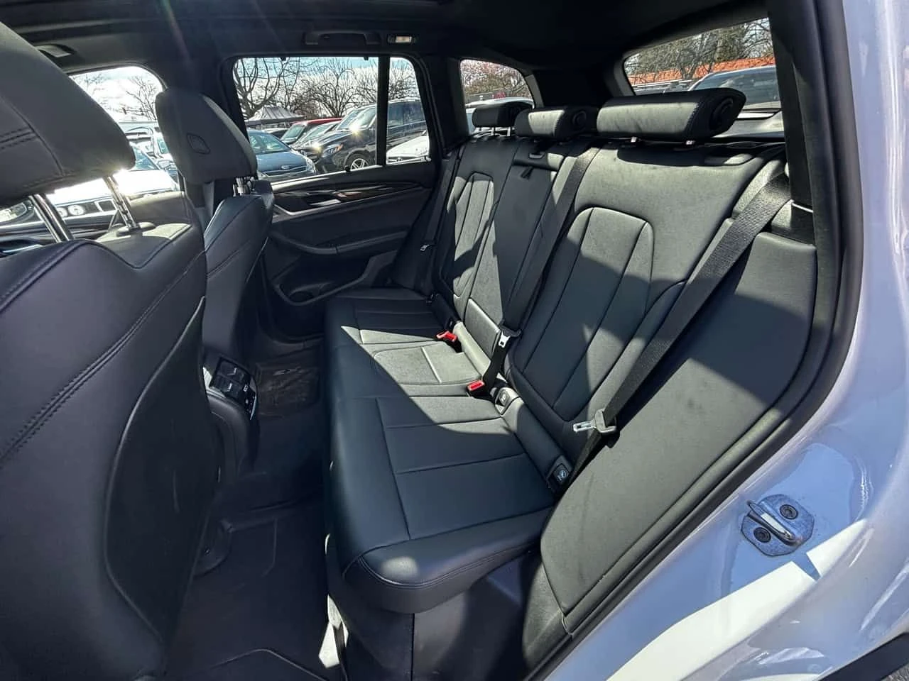 BMW X3 XDRIVE30I/CARFAX/ПАНОРАМА/ПОДГРЕВИ, снимка 11 - Автомобили и джипове - 54161115