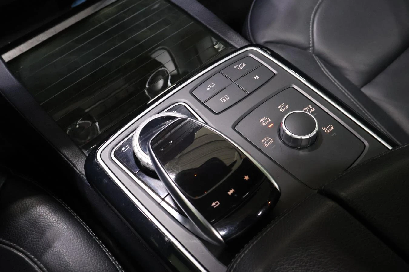 Mercedes-Benz GLE 43 AMG, снимка 12 - Автомобили и джипове - 55036583