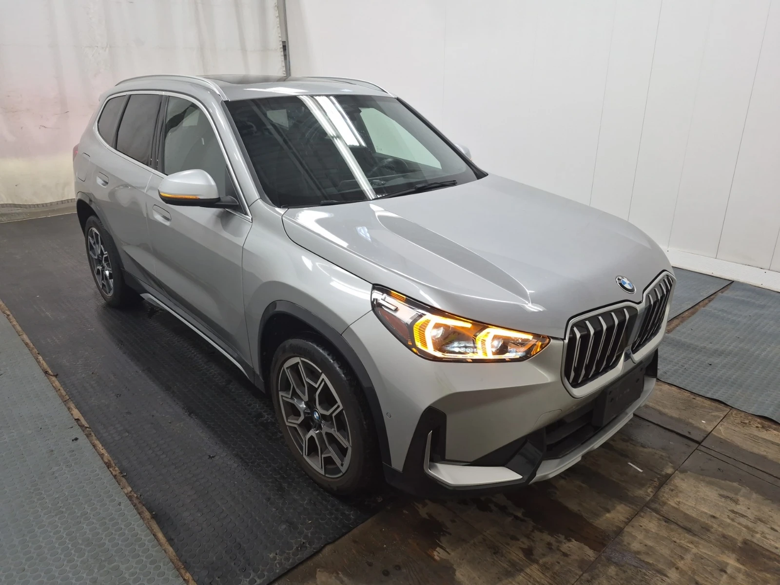 BMW X1, снимка 2 - Автомобили и джипове - 55587458