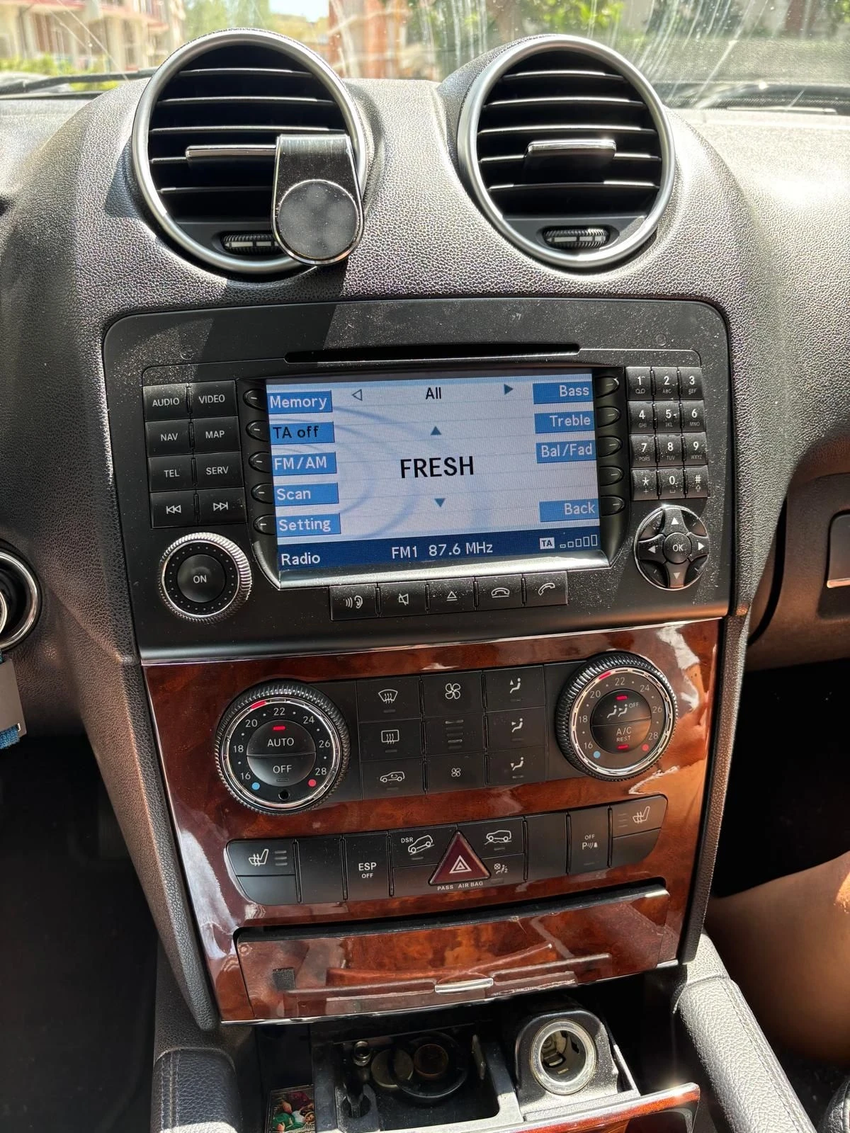 Mercedes-Benz ML 320, снимка 8 - Автомобили и джипове - 55906329
