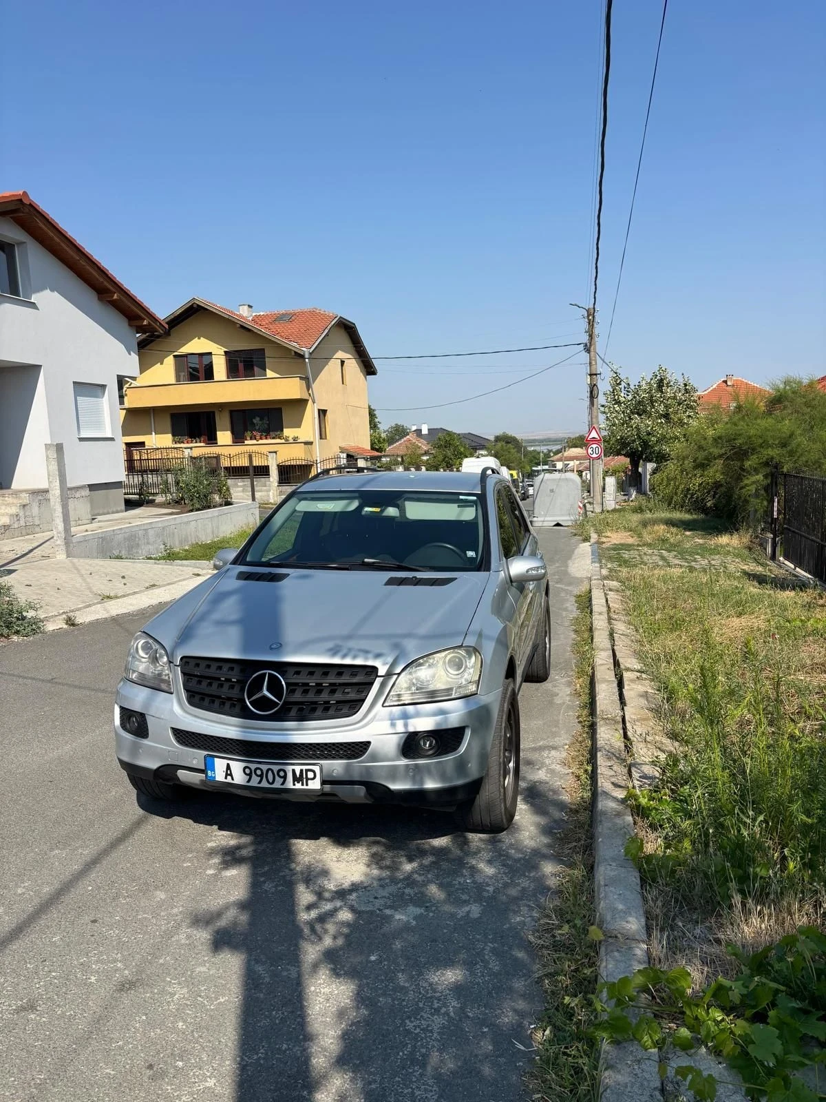 Mercedes-Benz ML 320, снимка 2 - Автомобили и джипове - 55906329