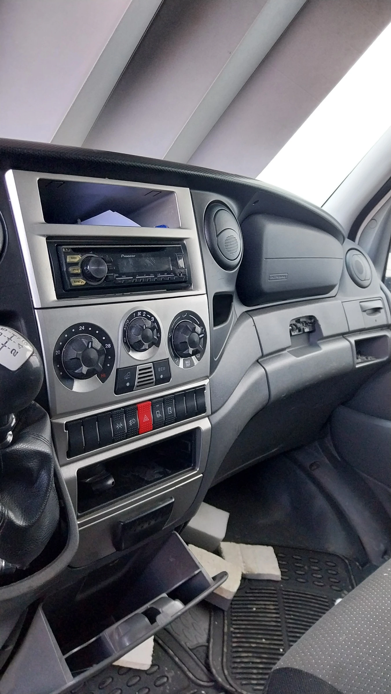 Iveco 35c18  - изображение 7