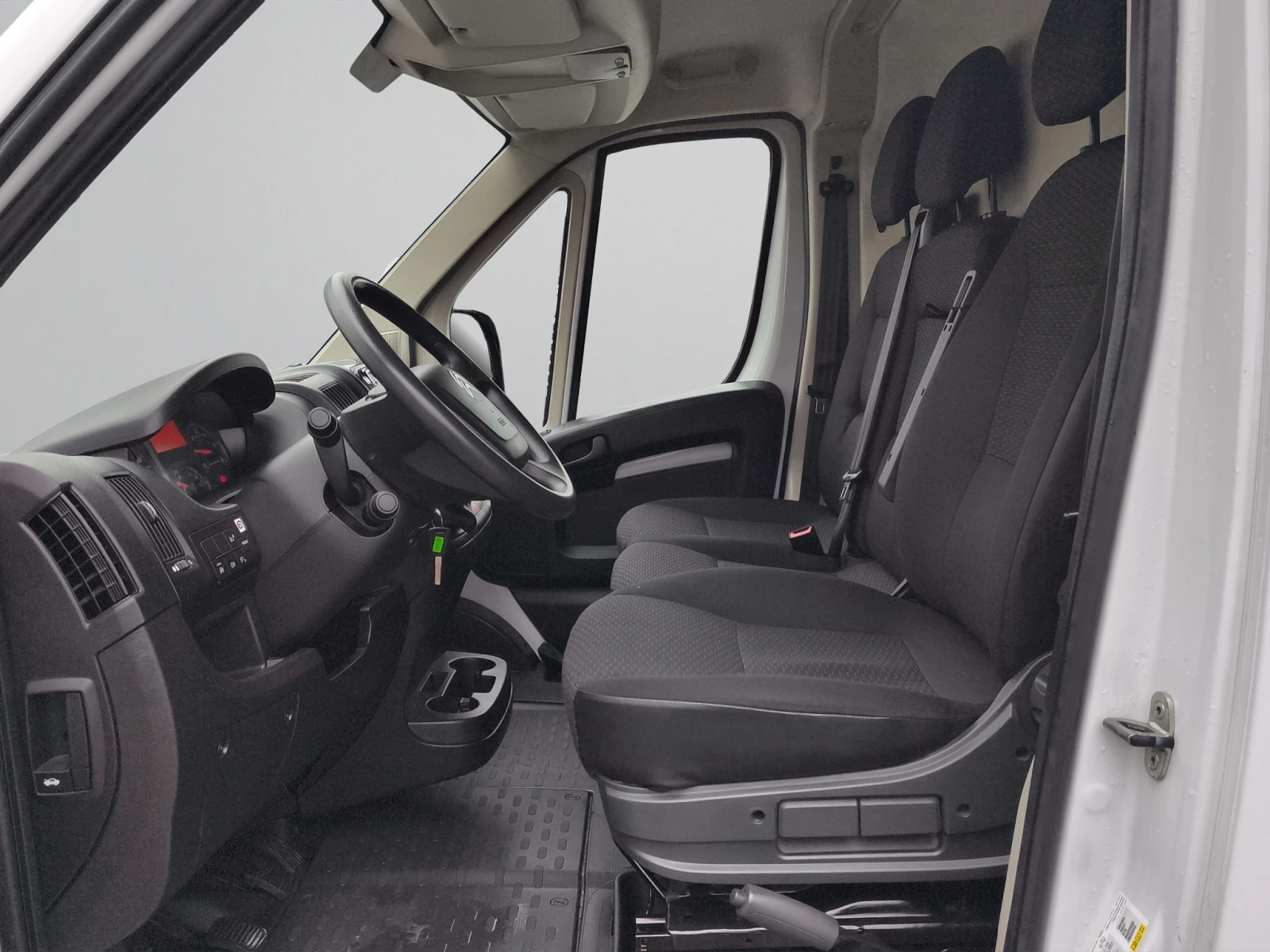 Citroen Jumper FT 35 L3H2 2.2 BlueHDI 140 BVM6 S&S E6.4//2211104 | Mobile.bg � ����������� 11