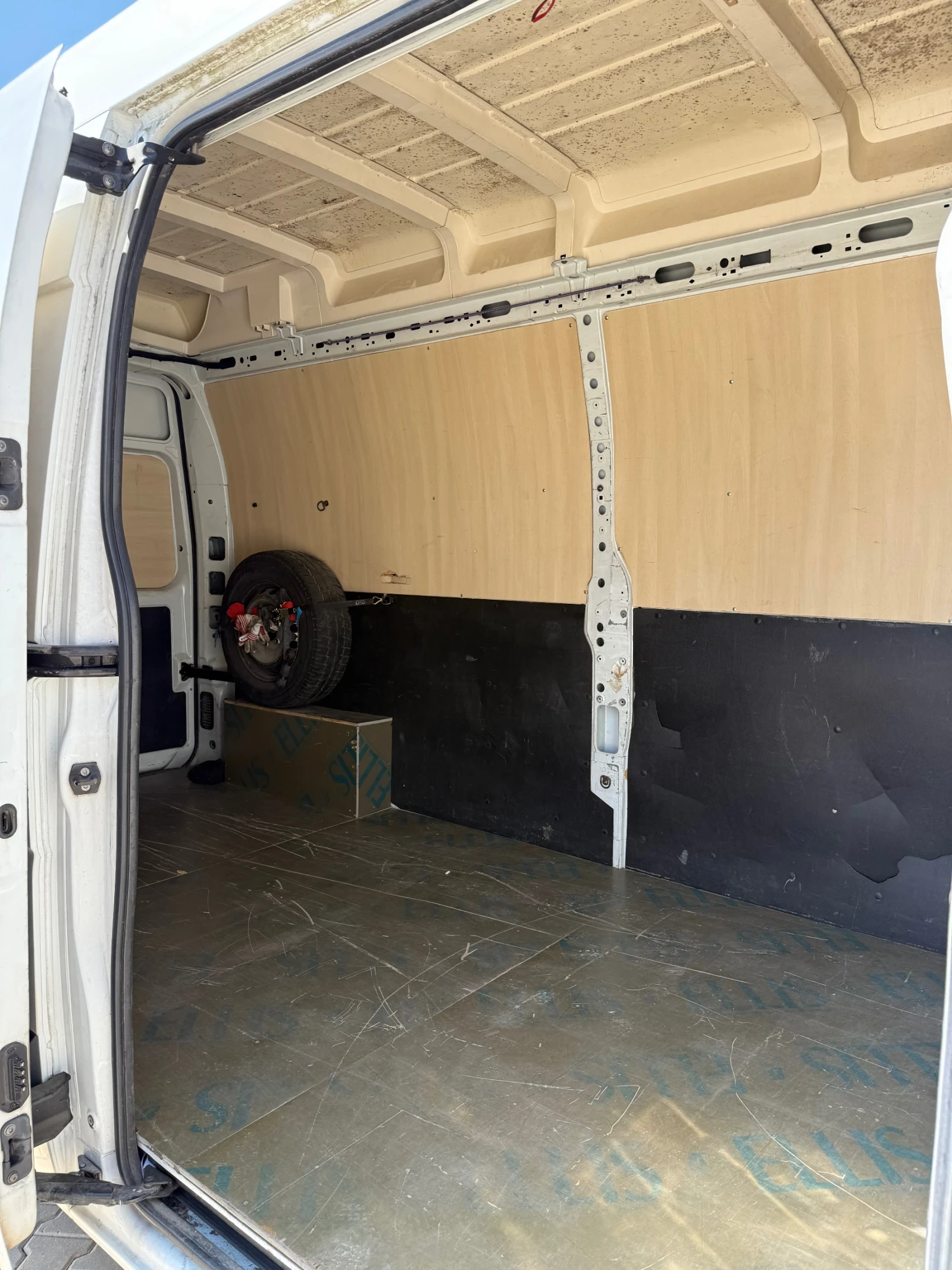 Renault Master, снимка 13 - Бусове и автобуси - 54046840